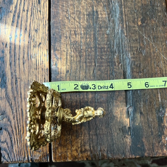 Vintage Gold-Tone Lipstick Stand -“The Bucklers” - Picture 11 of 12